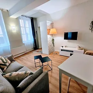 Oasis Parfumee 4 Couchages Au Coeur De Wifi Appartement
